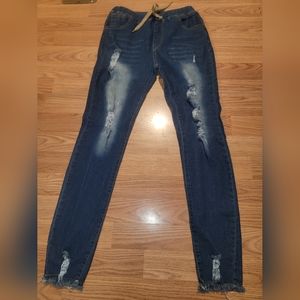 Girls  Sheins Distressed Skinny jeans  NWOT SZ 14/16